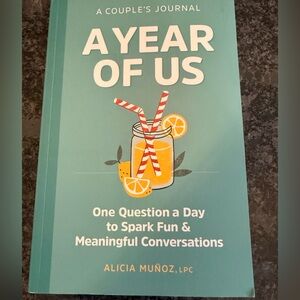 A Year of Us: A Couple's Journal by Alicia Muñoz, LPC Question A Day Brand New